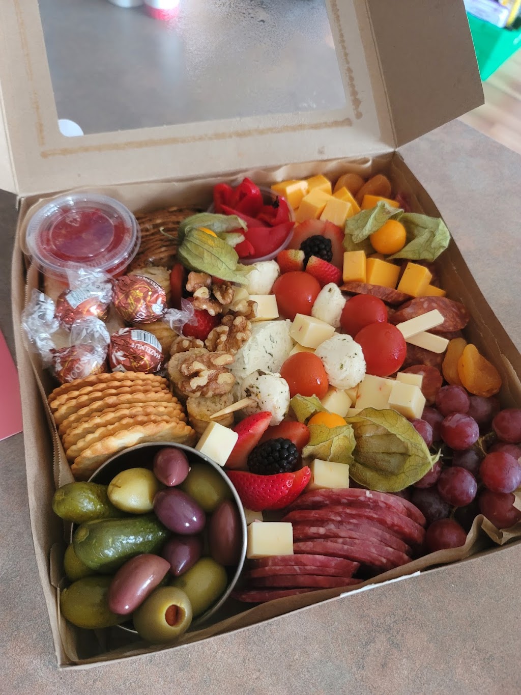Kasias Kitchen YYC | 2370 Bayside Rd SW, Airdrie, AB T4B 0M9, Canada | Phone: (403) 703-9661
