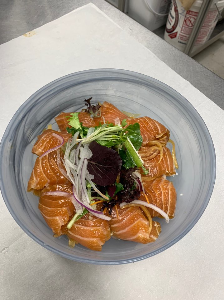 Sushi Hon | 21 Beju Ind. Dr #3, Sylvan Lake, AB T4S 2J4, Canada | Phone: (403) 864-9911