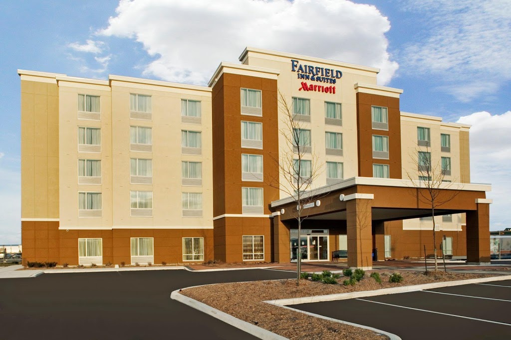 Fairfield Inn & Suites by Marriott Toronto Mississauga | 35 Courtneypark Dr W, Mississauga, ON L5W 0E3, Canada | Phone: (905) 564-2030