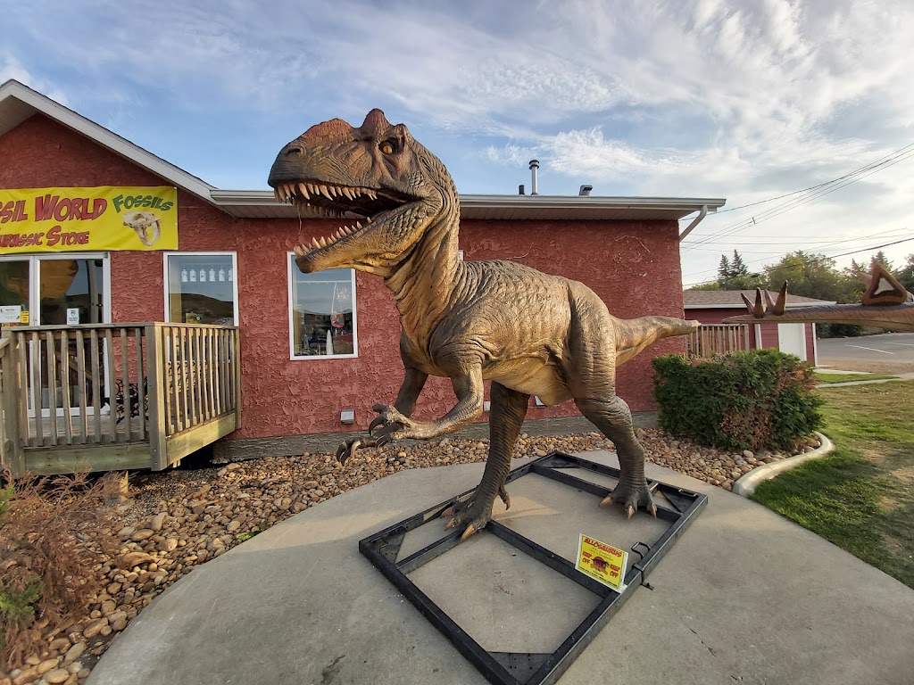 Worlds Largest Dinosaur | 60 1 Ave W, Drumheller, AB T0J 0Y0, Canada | Phone: (866) 823-8100