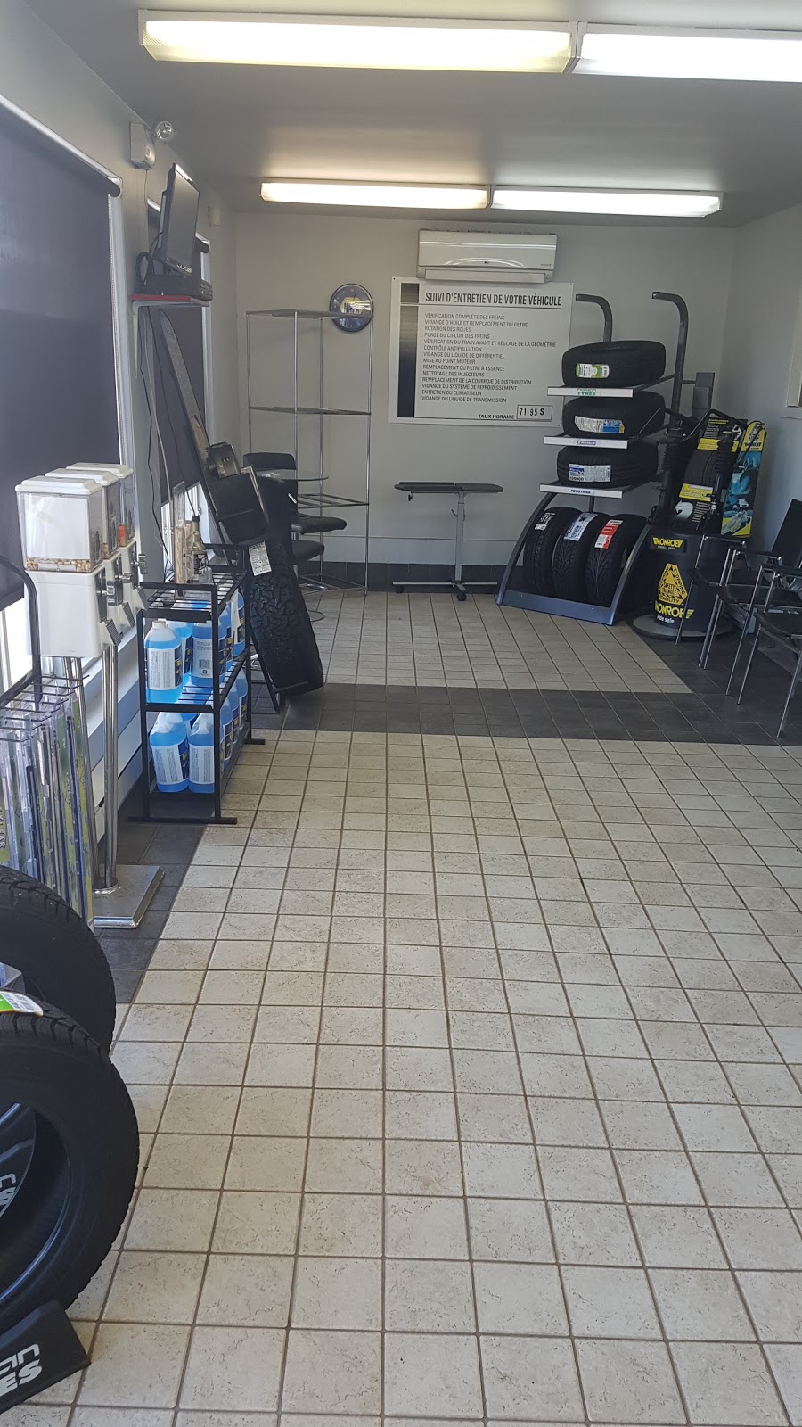 Attache Remorque Lévis | 4367 Boulevard Guillaume-Couture, Lévis, QC G6W 6M9, Canada | Phone: (418) 838-1838