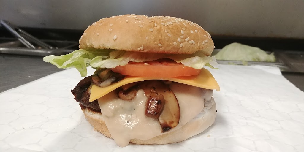 Flamez Grill | 50 St, Gibbons, AB T0A 1N0, Canada | Phone: (780) 923-3999
