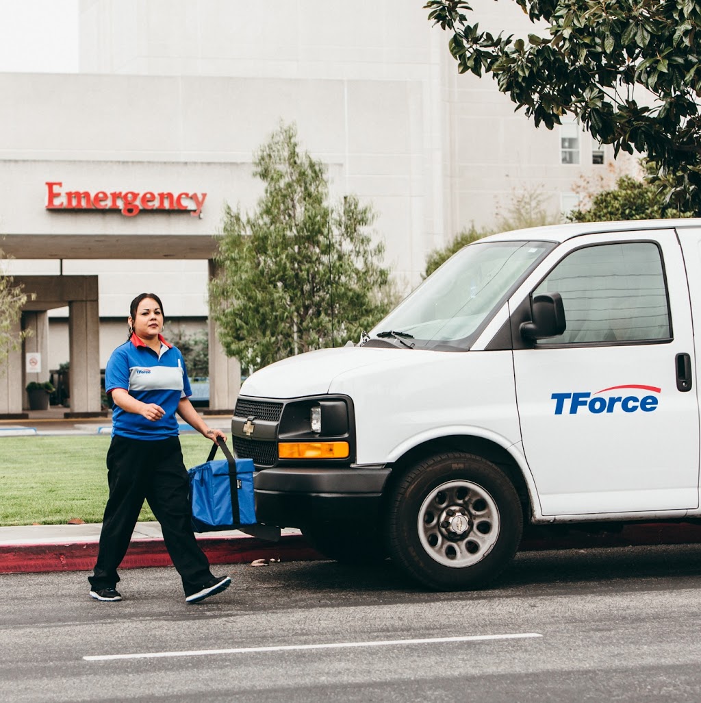 TForce Final Mile London ON | 501 Exeter Rd, London, ON N6E 2Z3, Canada | Phone: (800) 387-7787