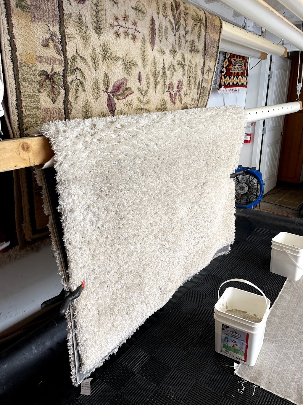 Chriss Rug & Blind Cleaning | 2998 Boys Rd #1, Duncan, BC V9L 6W4, Canada | Phone: (250) 597-4533