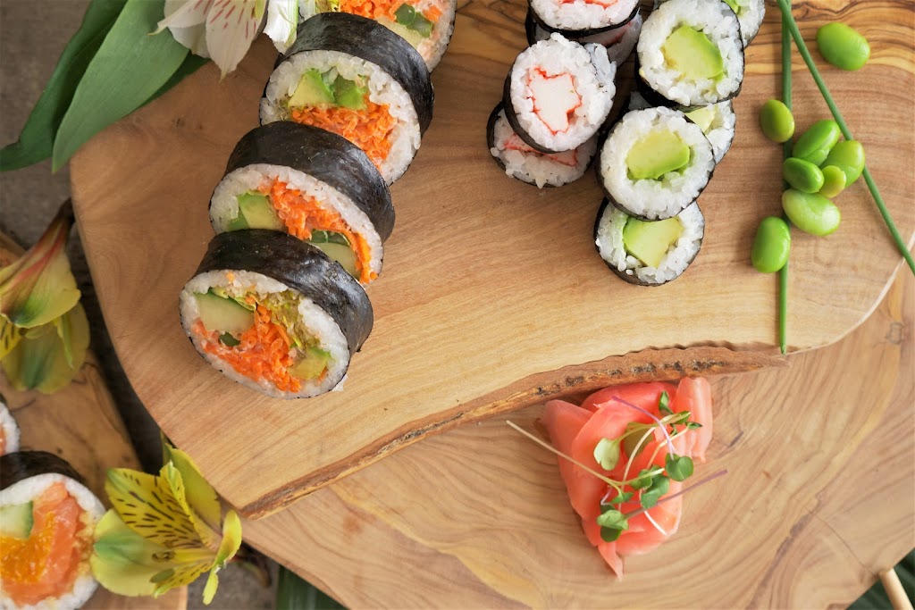 Yume sushi | 469 Rue Saint-Isidore, Saint-Lin - Laurentides, QC J5M 0M3, Canada | Phone: (450) 439-3737