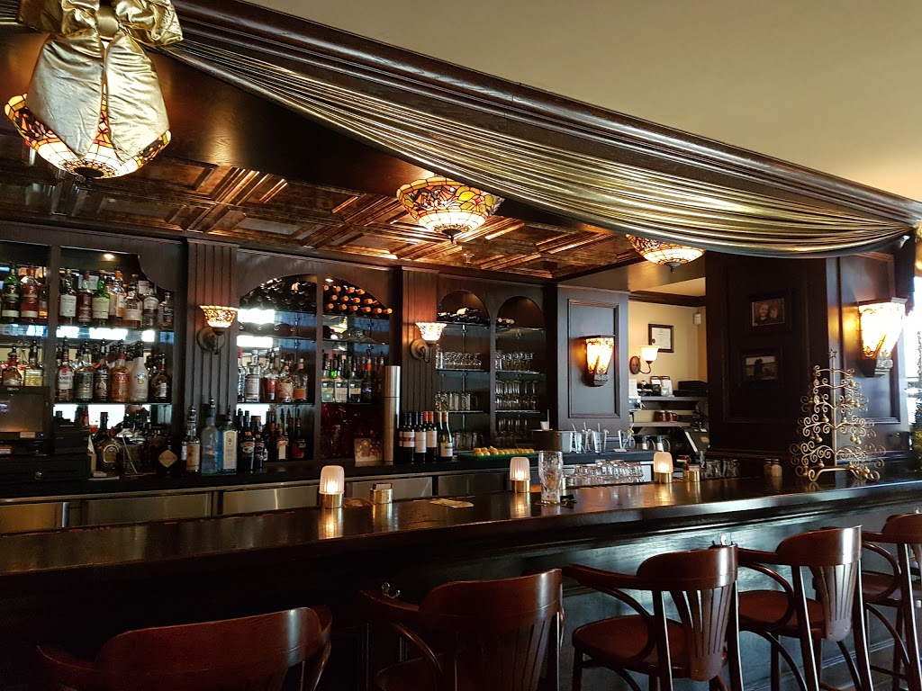 Finbars Portland Hills | 635 Portland Hills Dr, Dartmouth, NS B2W 0J7, Canada | Phone: (902) 444-7654