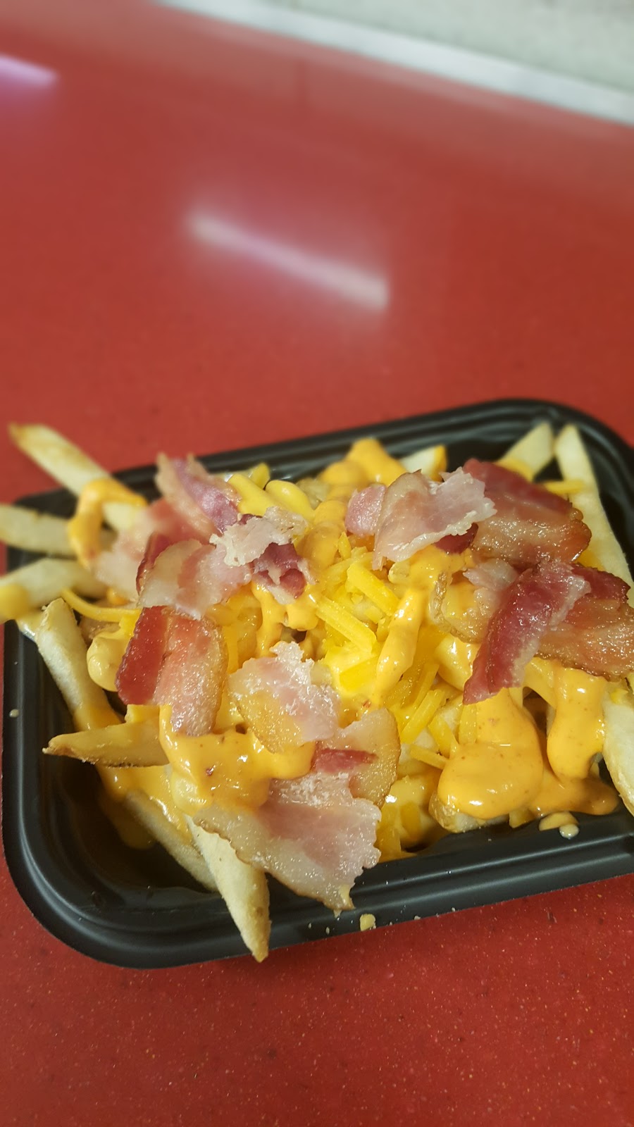 Wendys | 115 Dufferin St, Perth, ON K7H 3A5, Canada | Phone: (613) 267-7172