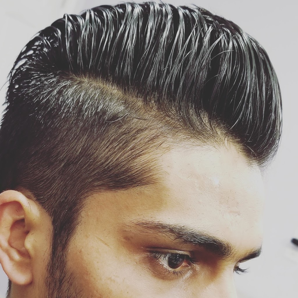 The Makeoverhouse | 12 Mercedes Dr, Etobicoke, ON M9V 4T5, Canada | Phone: (647) 920-7786