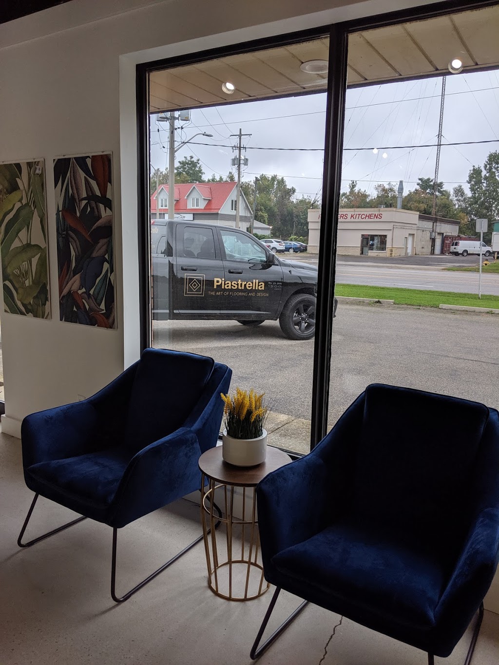 Piastrella The Art of Flooring and Design Inc. | 1117 Colborne St E Unit 1, Brantford, ON N3S 0H4, Canada | Phone: (866) 740-1777