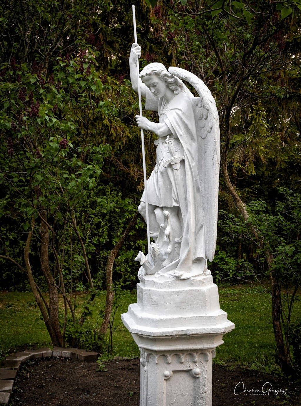 Saint-Michel Catholic Parish at Vaudreuil-Dorion | 414 Avenue Saint-Charles, Vaudreuil-Dorion, QC J7V 6E6, Canada | Phone: (450) 455-4282
