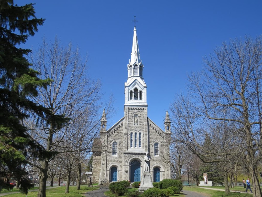 Paroisse Catholique Saint-Joseph-de-Chambly | 164 Rue Martel, Chambly, QC J3L 1V4, Canada | Phone: (450) 658-8111