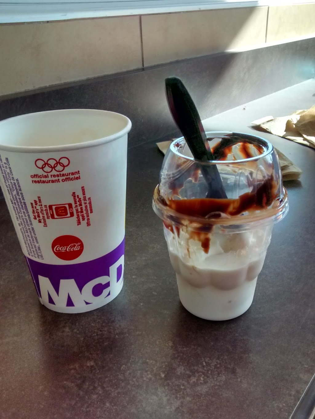 McDonalds | 243 Woodlawn Rd W, Guelph, ON N1H 7L6, Canada | Phone: (519) 826-0507