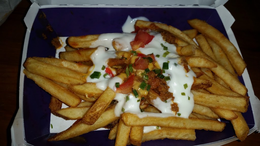 Taco Bell | 68 King George Rd, Brantford, ON N5W 3C1, Canada | Phone: (519) 753-1696