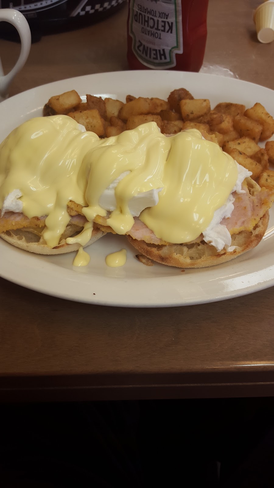 Daybreak Restaurant | 1065 Davis Dr #6, Newmarket, ON L3Y 2R9, Canada | Phone: (905) 836-0911
