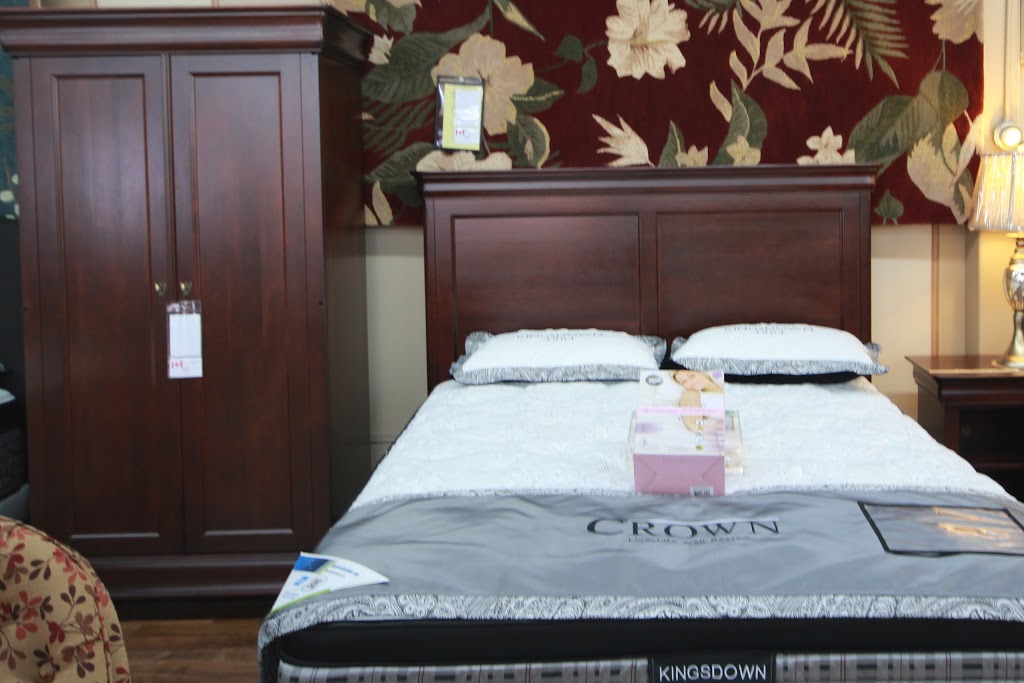 Lyons Goodfellow Furniture | 51 Concession St, Westport, ON K0G 1X0, Canada | Phone: (613) 273-2064