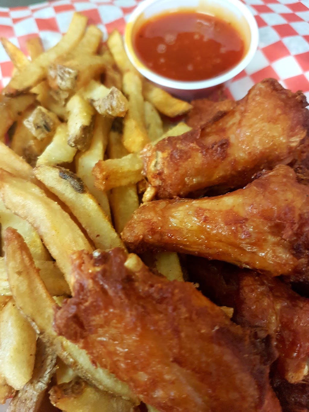 Rendezvous Family Restaurant | 765 Rue Dufferin, Stanstead, QC J0B 3E0, Canada | Phone: (819) 704-1100