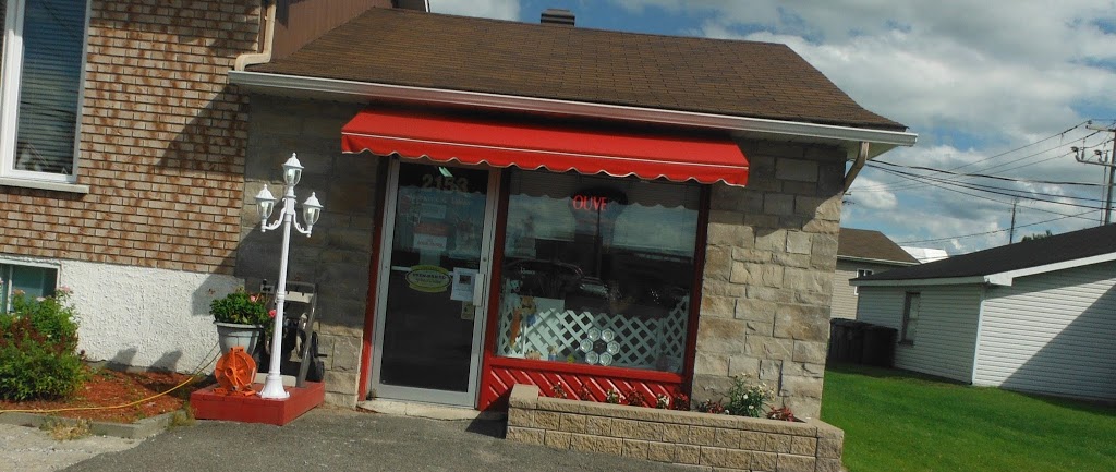 Animalerie G. Leblanc | 2153 Boulevard Ste Sophie, Sainte-Sophie, QC J5J 2P6, Canada | Phone: (450) 438-2640