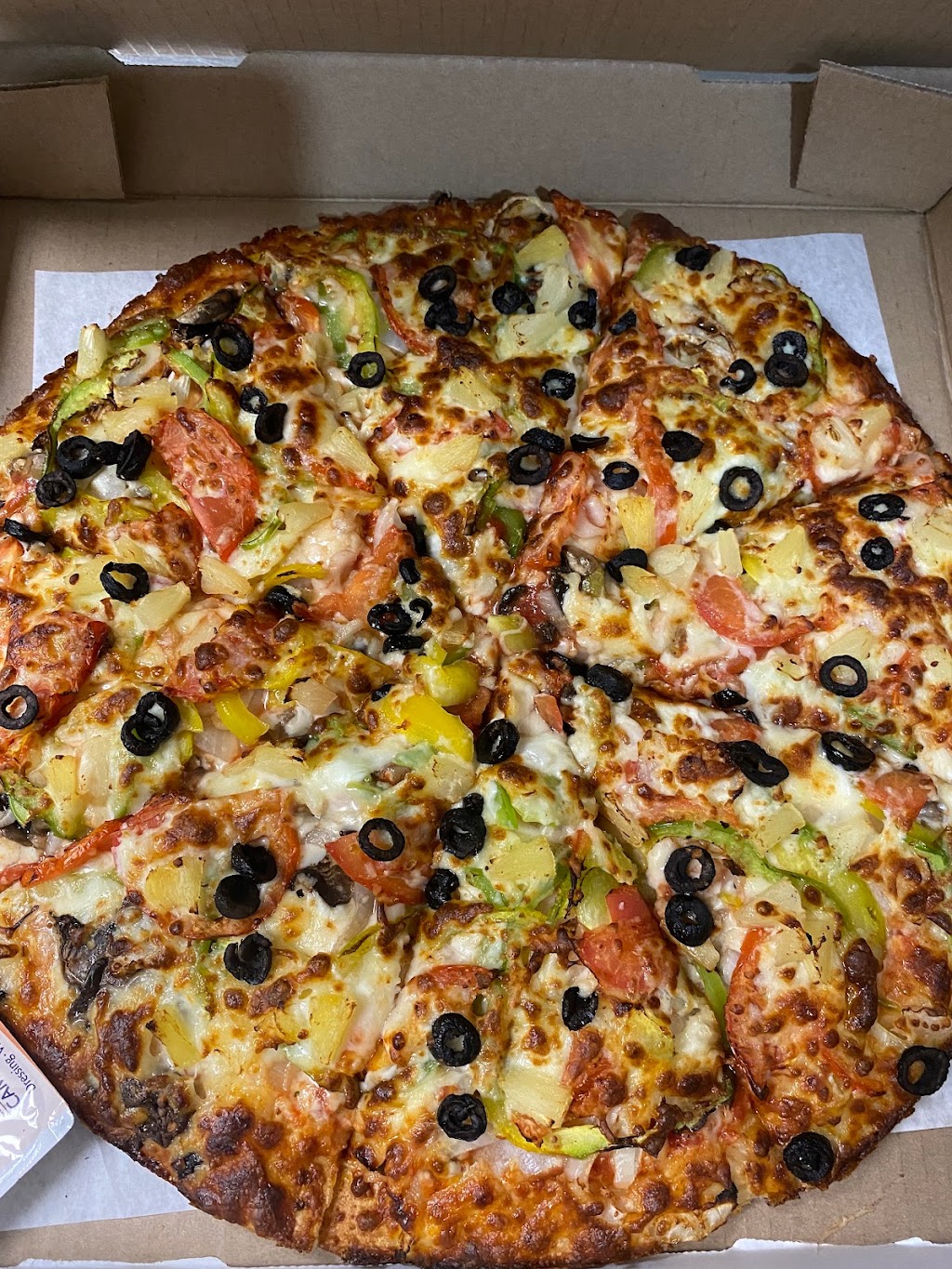 Pepperazzi Pizza n Kitchen | 6440 Main St, Vancouver, BC V5W 2V4, Canada | Phone: (604) 301-0009