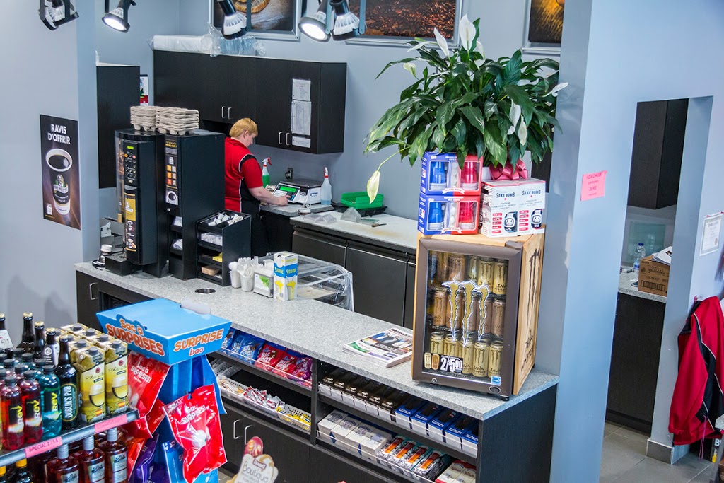 Dépanneur Beau-soir Napierville | 170 Boulevard Industriel suite 100, Napierville, QC J0J 1L0, Canada | Phone: (450) 245-0045