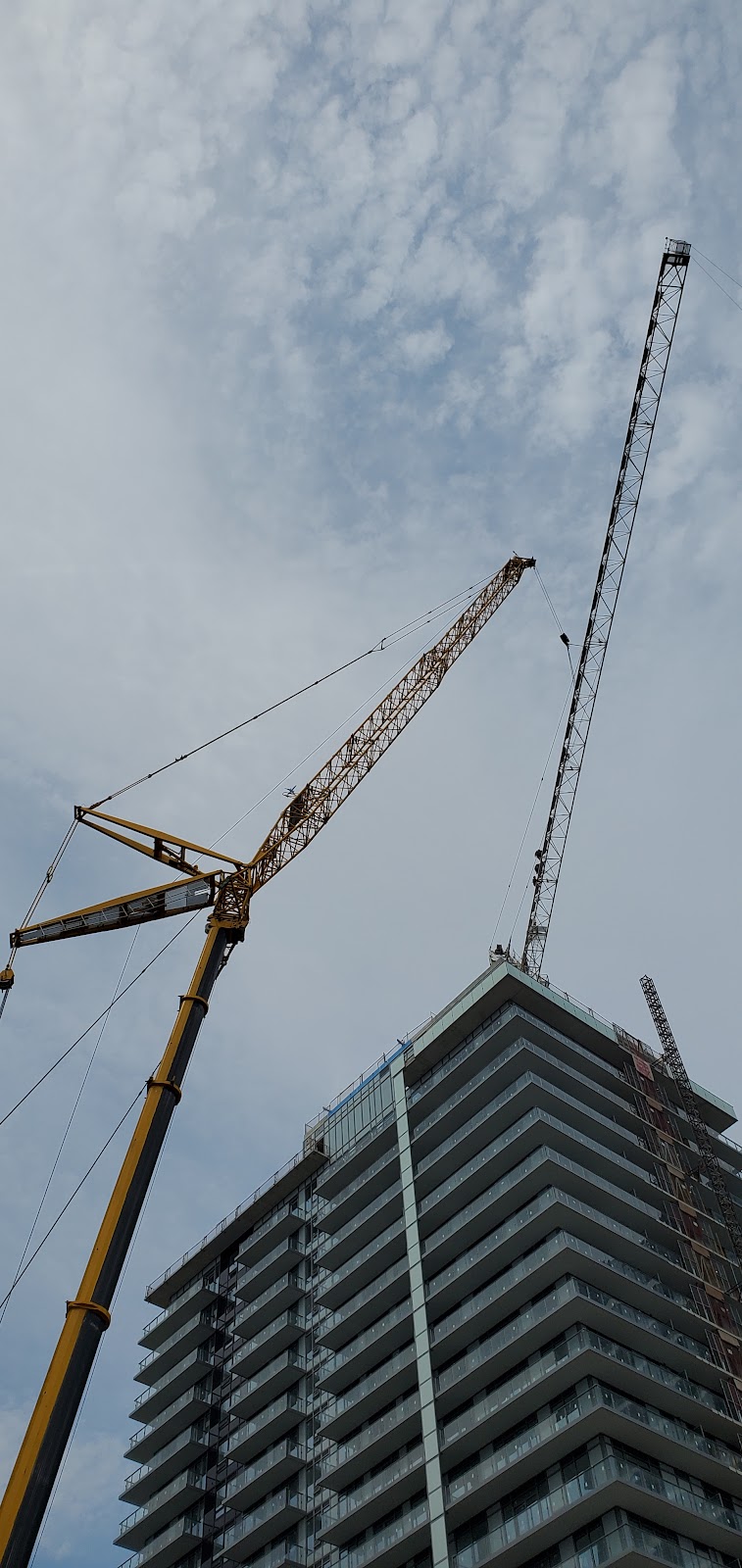 Complete Hoisting Crane Erectors Ltd. | 6896 Darcel Ave, Mississauga, ON L4T 2W5, Canada | Phone: (905) 956-5438
