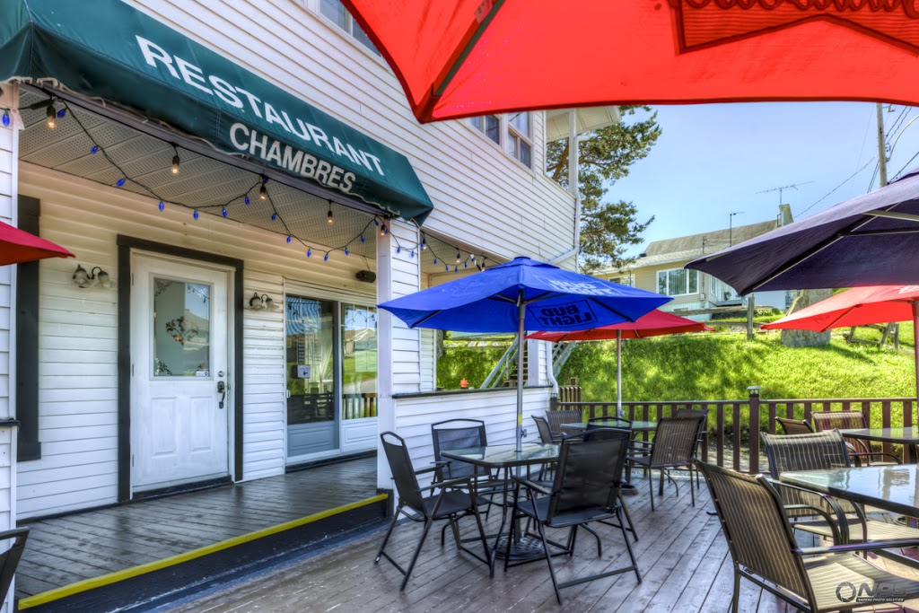 Auberge le Vieux Manoir Mont Mégantic | 11 Rue Principale E, Notre-Dame-des-Bois, QC J0B 2E0, Canada | Phone: (819) 235-8989