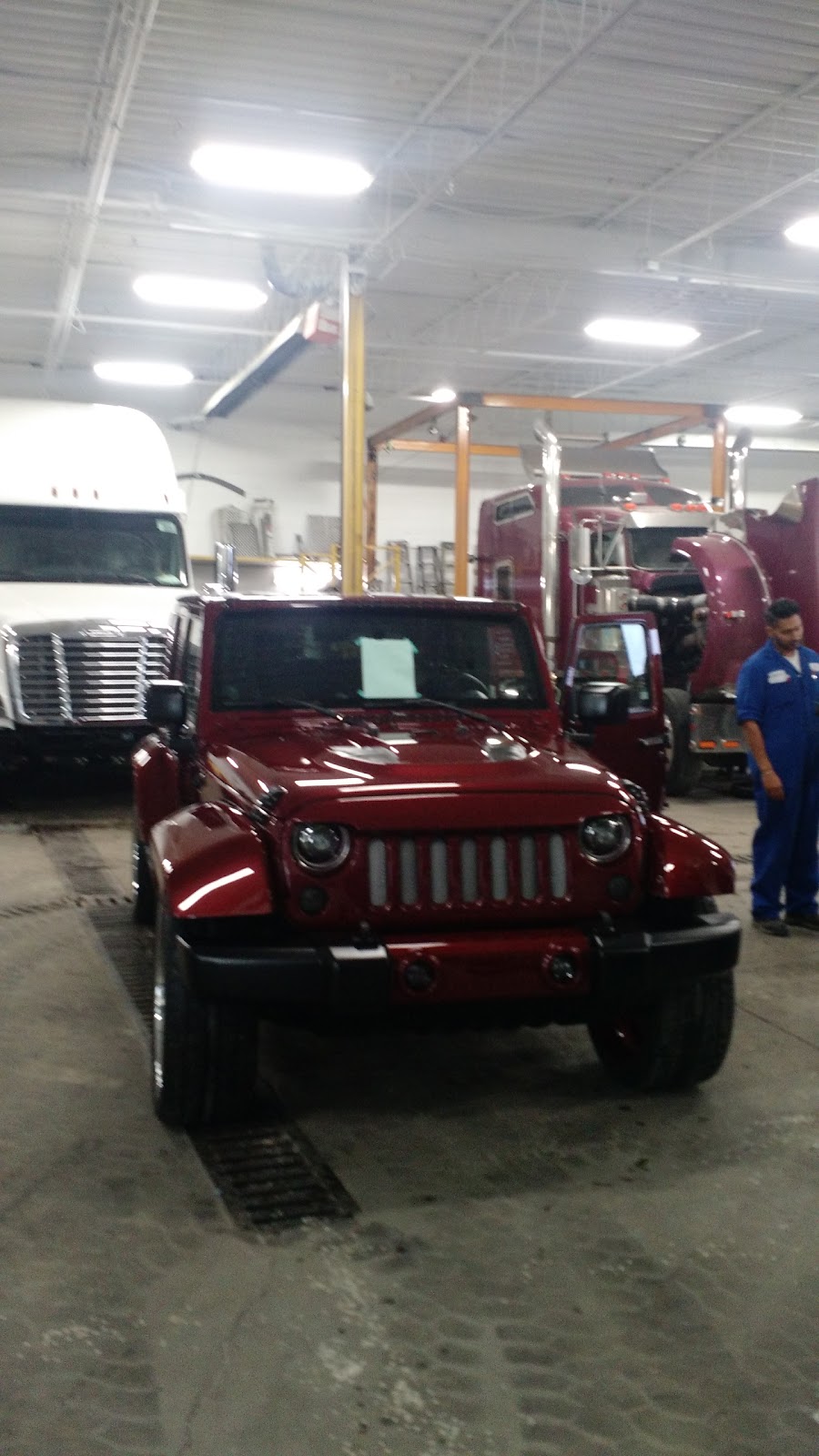 Co-Up Heavy Equipment & Auto Body Repairs | 7405 Kimbel St, Mississauga, ON L4T 3M6, Canada | Phone: (905) 671-3647