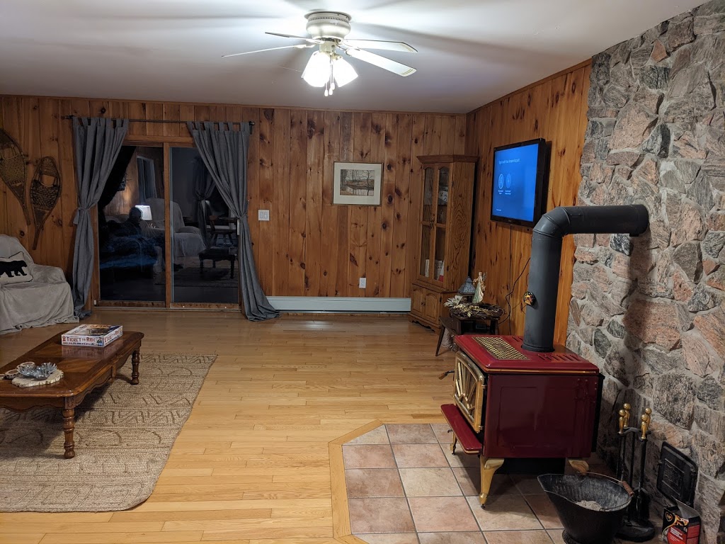 Deer Moose Lodge | 1526 Hwy 124, Sunny Slope, ON P0G, Canada | Phone: (905) 616-2010