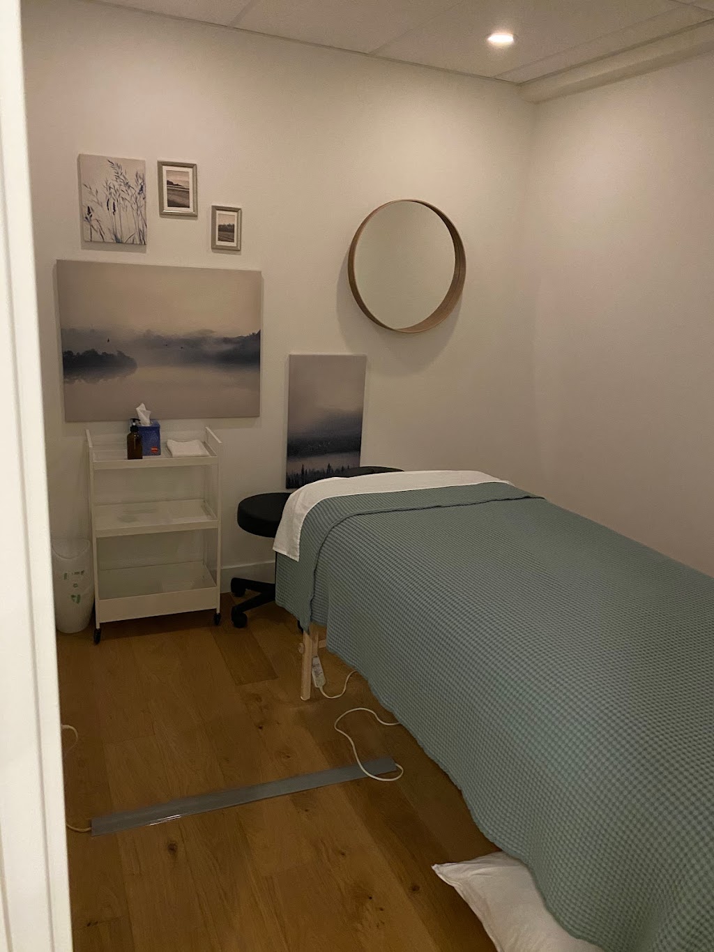 Why Knot Massage & Wellness Calgary | 2212 4 St SW, Calgary, AB T2S 1W9, Canada | Phone: (403) 270-0854