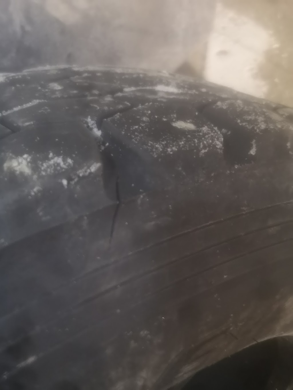 RB turbo tires | 22 Claire Avenue, Whitby, ON L1M 2G8, Canada | Phone: (647) 767-4491