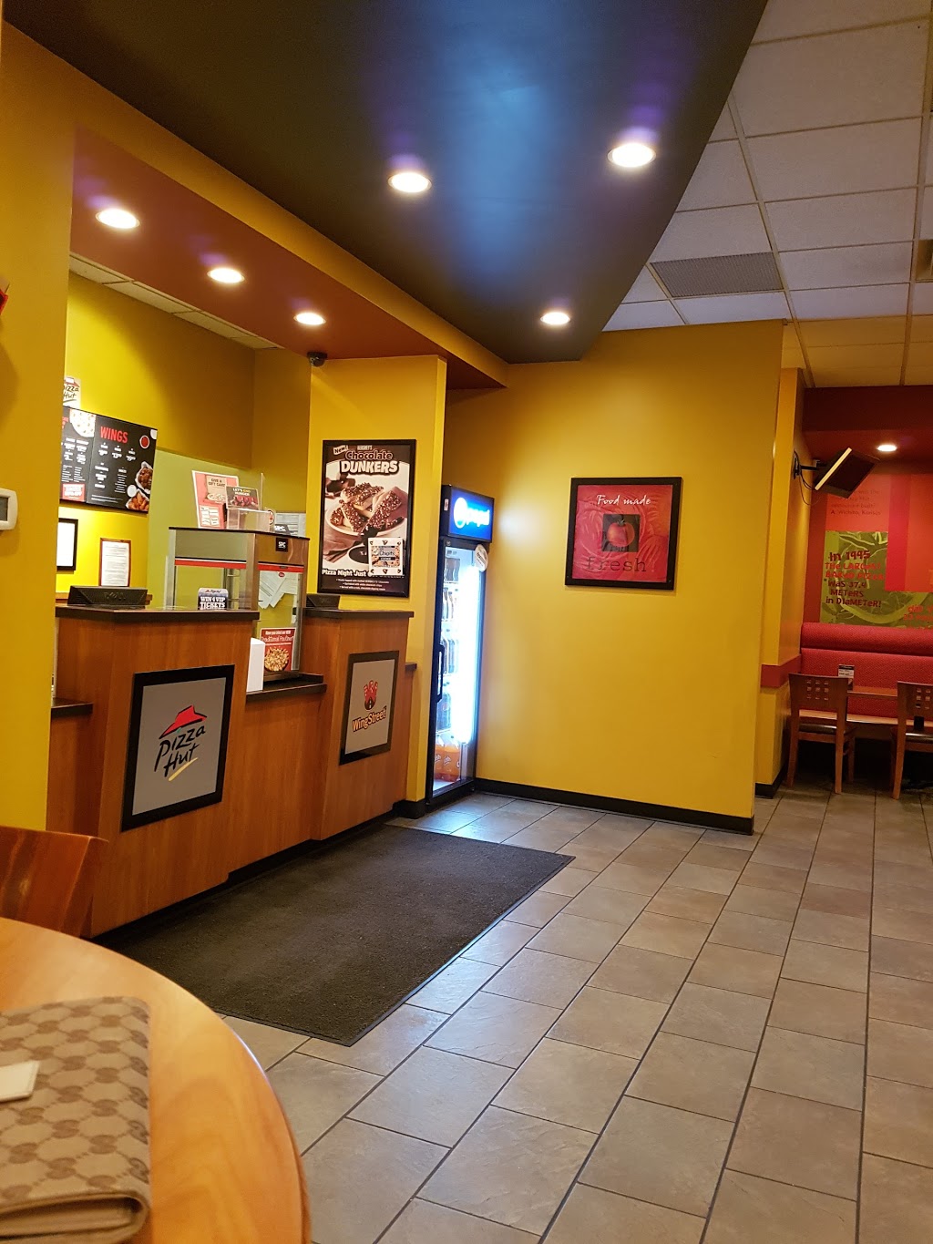 Pizza Hut | 354 Albert St N, Regina, SK S4R 3C1, Canada | Phone: (306) 791-3035