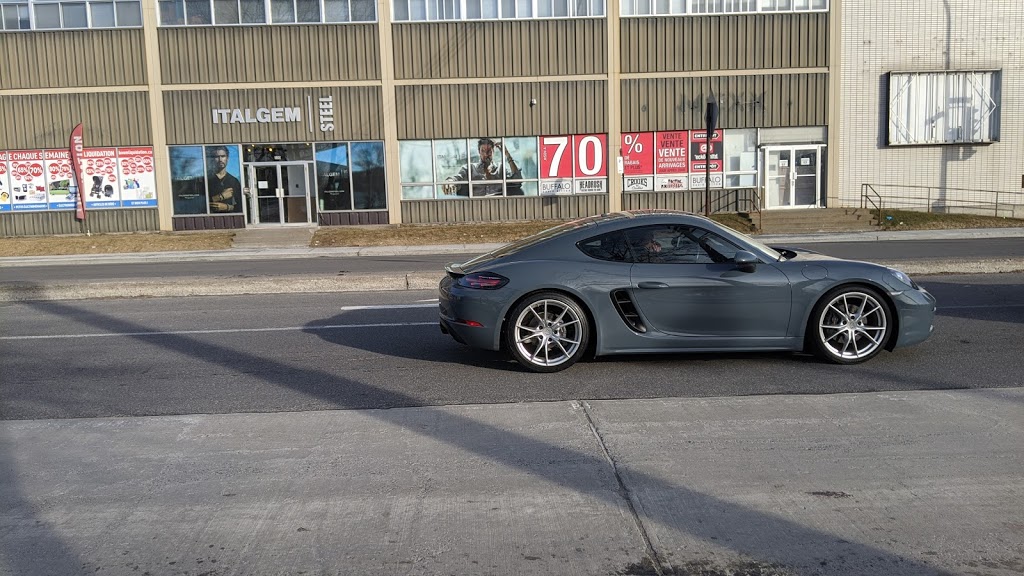 Centre Boom Liquidation Sauvé | 450 Rue Sauvé O, Montréal, QC H3L 1Z8, Canada | Phone: (514) 382-3055