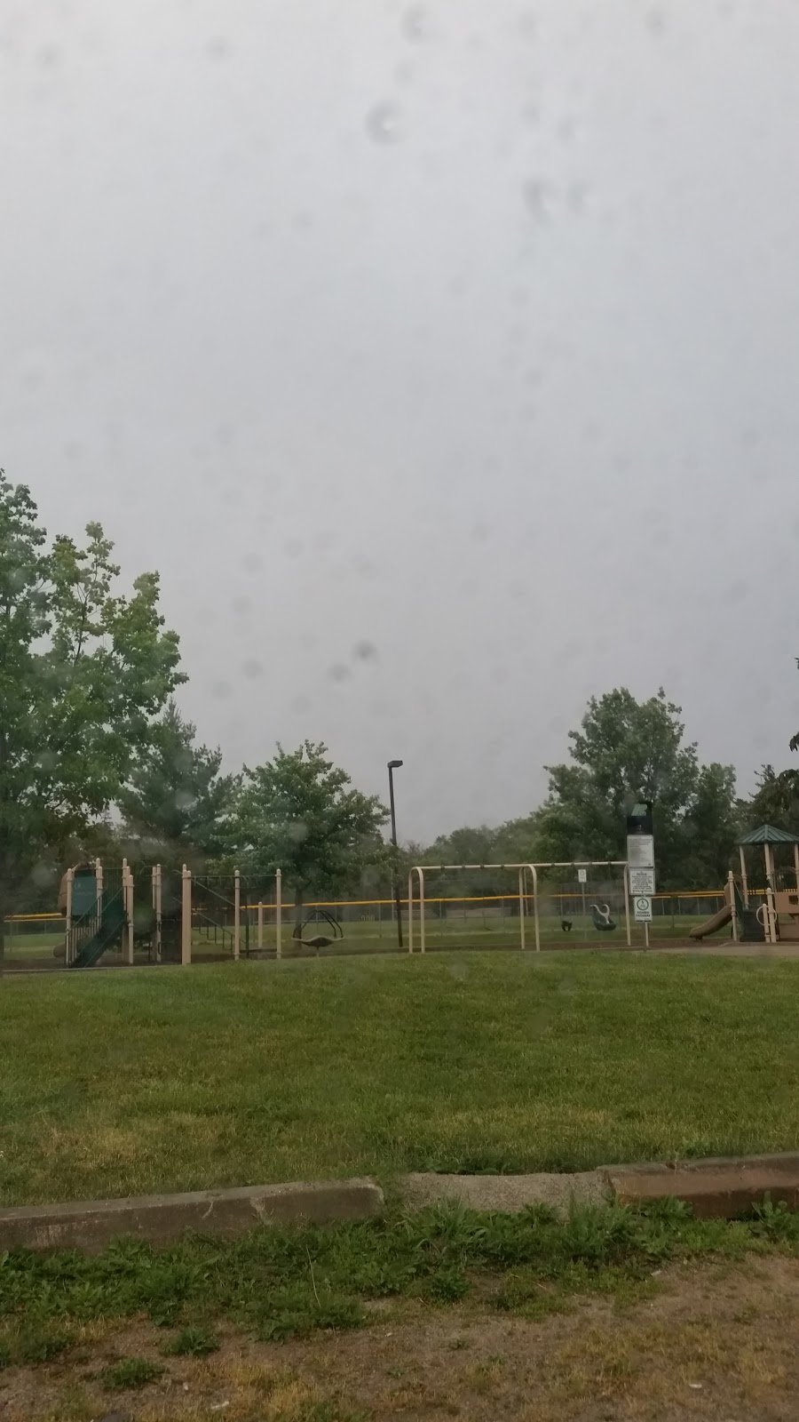 Langtry Park | 2186 Brays Ln, Oakville, ON L6M 3J7, Canada | Phone: 0000000