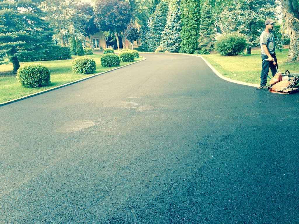 Pavages P Brodeur Inc | 736 Rue des Grives, Mont-Saint-Hilaire, QC J3H 5T6, Canada | Phone: (450) 467-8441