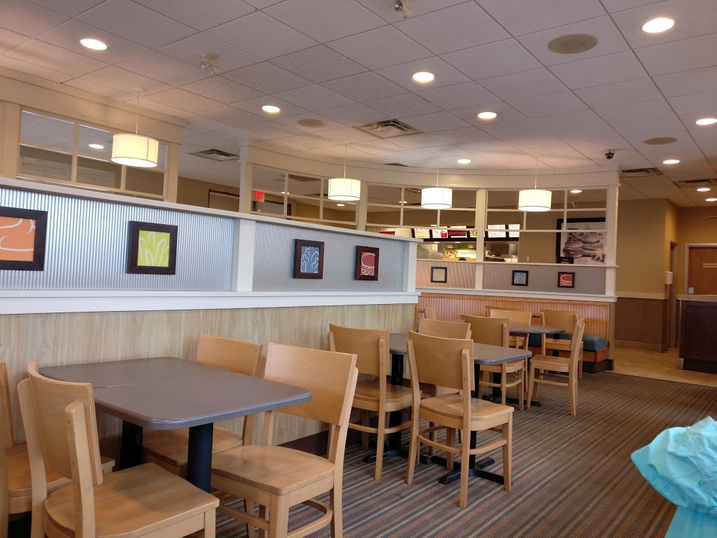 Wendys | 720 Sackville Dr, Lower Sackville, NS B4E 3A4, Canada | Phone: (902) 864-3745