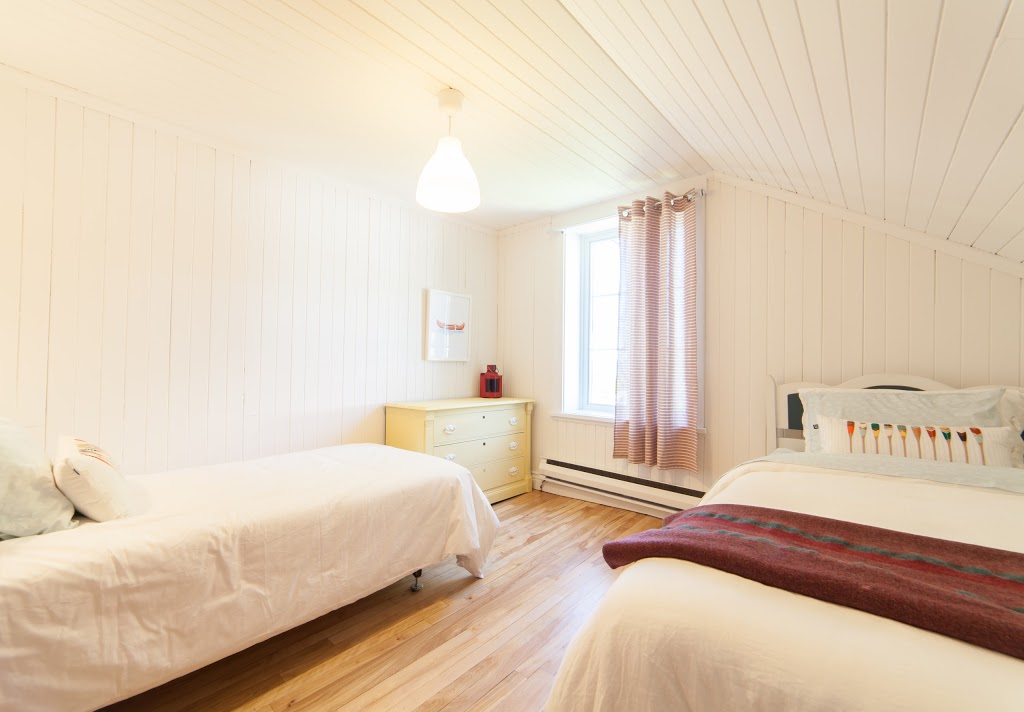 Villa Du Phare | 16 Chemin de la Vieille Église, Lotbinière, QC G0S 1S0, Canada | Phone: (418) 922-6222