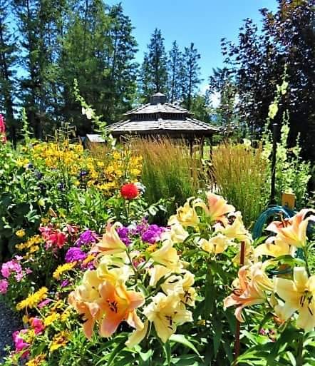 Radium Rotary Gardens | Radium Hot Springs, BC V0A 1M0, Canada | Phone: (250) 347-6455