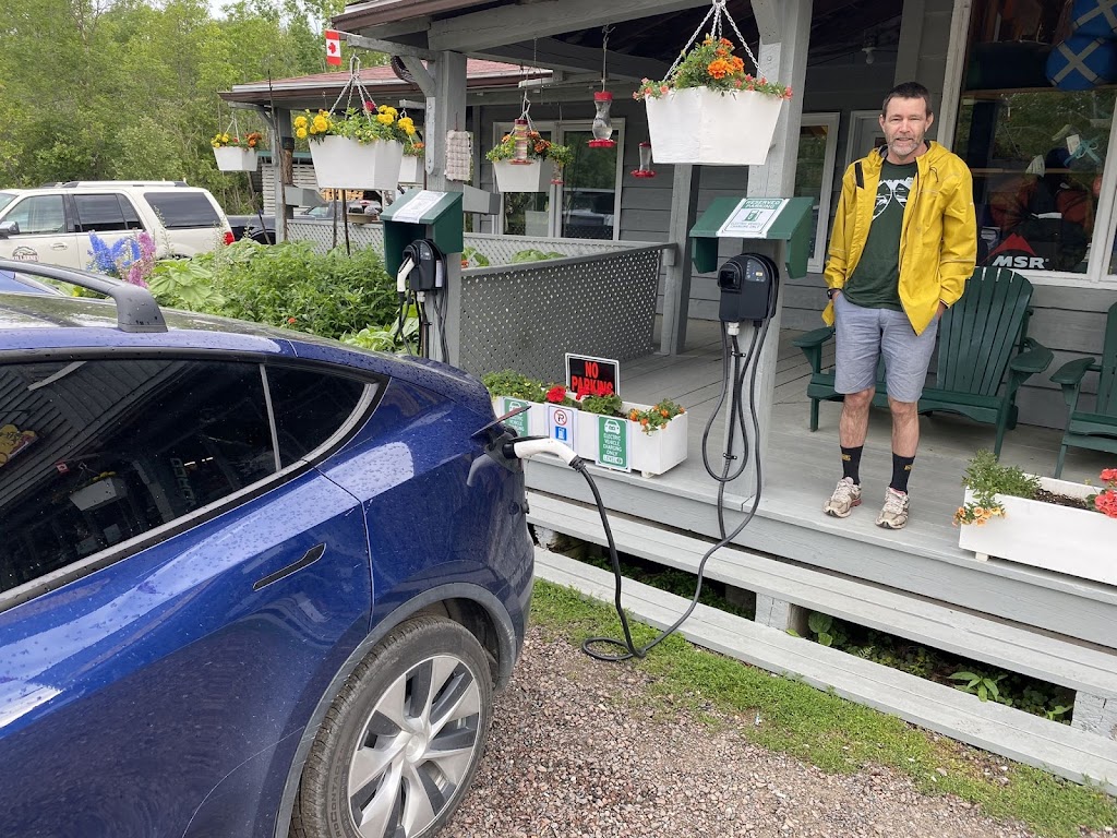 Electric Vehicle Charging Station | 1076 ON-637, Killarney, ON P0M 2A0, Canada | Phone: (888) 222-3410