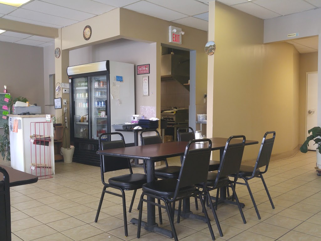 Grandmas Diner | 4 Massey St, Borden, ON L0M 1C0, Canada | Phone: (705) 516-0190