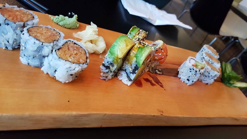Rollian Sushi | 660 Eglinton Ave E, East York, ON M4G 2K2, Canada | Phone: (416) 489-4303