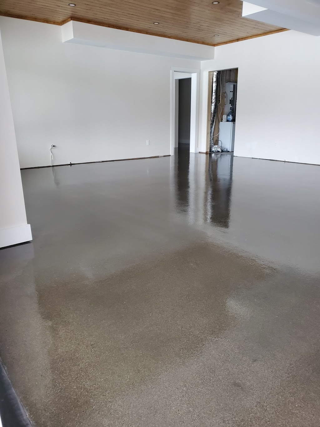 Rise and Grind Polish / Epoxy | 10 Truax Crescent, Angus, ON L0M 1B4, Canada | Phone: (705) 716-2537