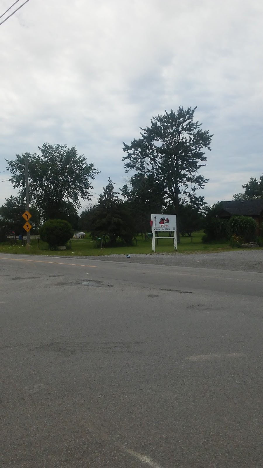 Stay and Play Niagara | 6230-, 6916 Garner Rd, Thorold, ON L0S, Canada