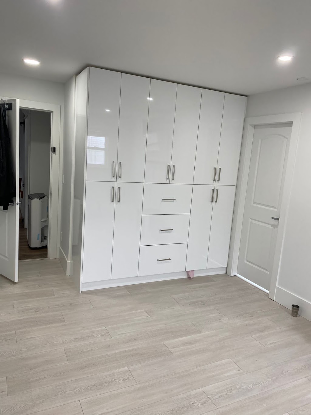 Theri Renovation and Contracting Ltd | 8972 Mitchell Way, Delta, BC V4C 7G9, Canada | Phone: (778) 680-8117