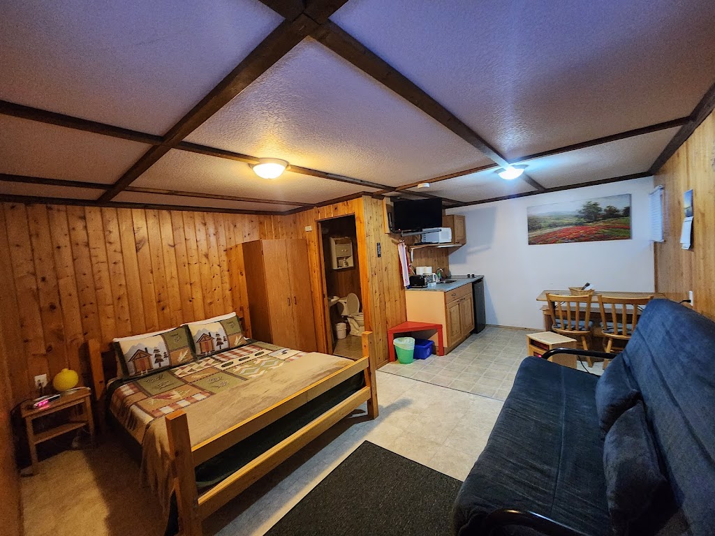 Lost Lemon Campground & Cabins | 11001 19 Ave, Blairmore, AB T0K 0E0, Canada | Phone: (403) 562-2932