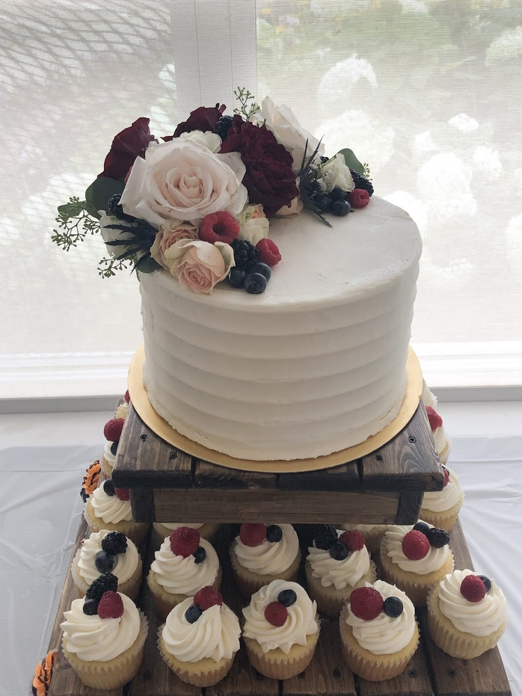 Crema Cakes by Britney Andrews | Meteor Dr, Quispamsis, NB E2G 2B4, Canada | Phone: (506) 608-4601