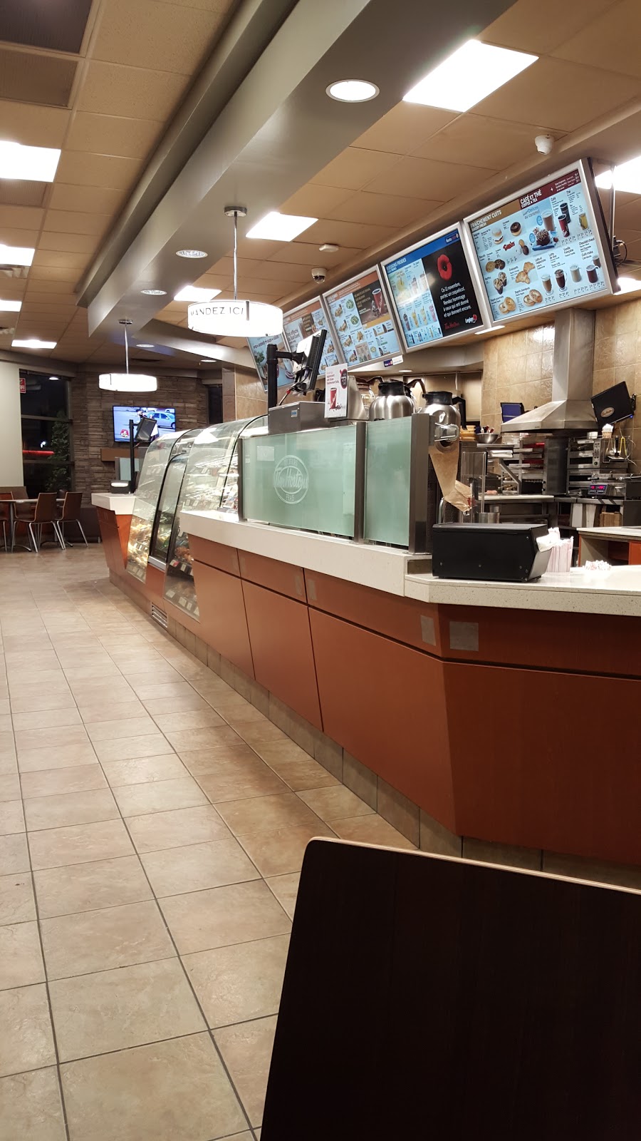Tim Hortons | 208 Boulevard Saint-Raymond, Gatineau, QC J9A 3H6, Canada | Phone: (819) 778-6481