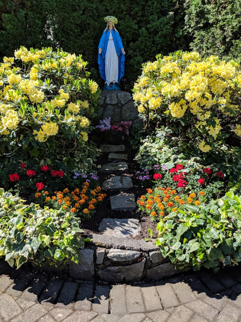 Holy Name of Jesus Parish | 4925 Cambie St, Vancouver, BC V5Z 2Z4, Canada | Phone: (604) 261-9393