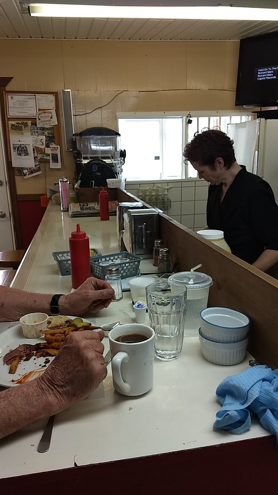 Restaurant La petite Venise | 41 Rue de la Fabrique, Saint-Rémi-de-Tingwick, QC J0A 1K0, Canada | Phone: (819) 740-7172