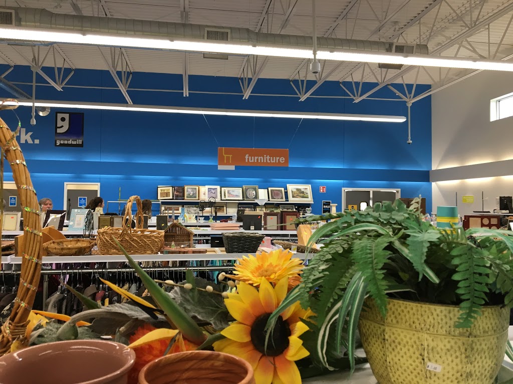 Goodwill Community Store & Donation Centre | 902 Dundas St, Woodstock, ON N4S 1G8, Canada | Phone: (519) 539-5192