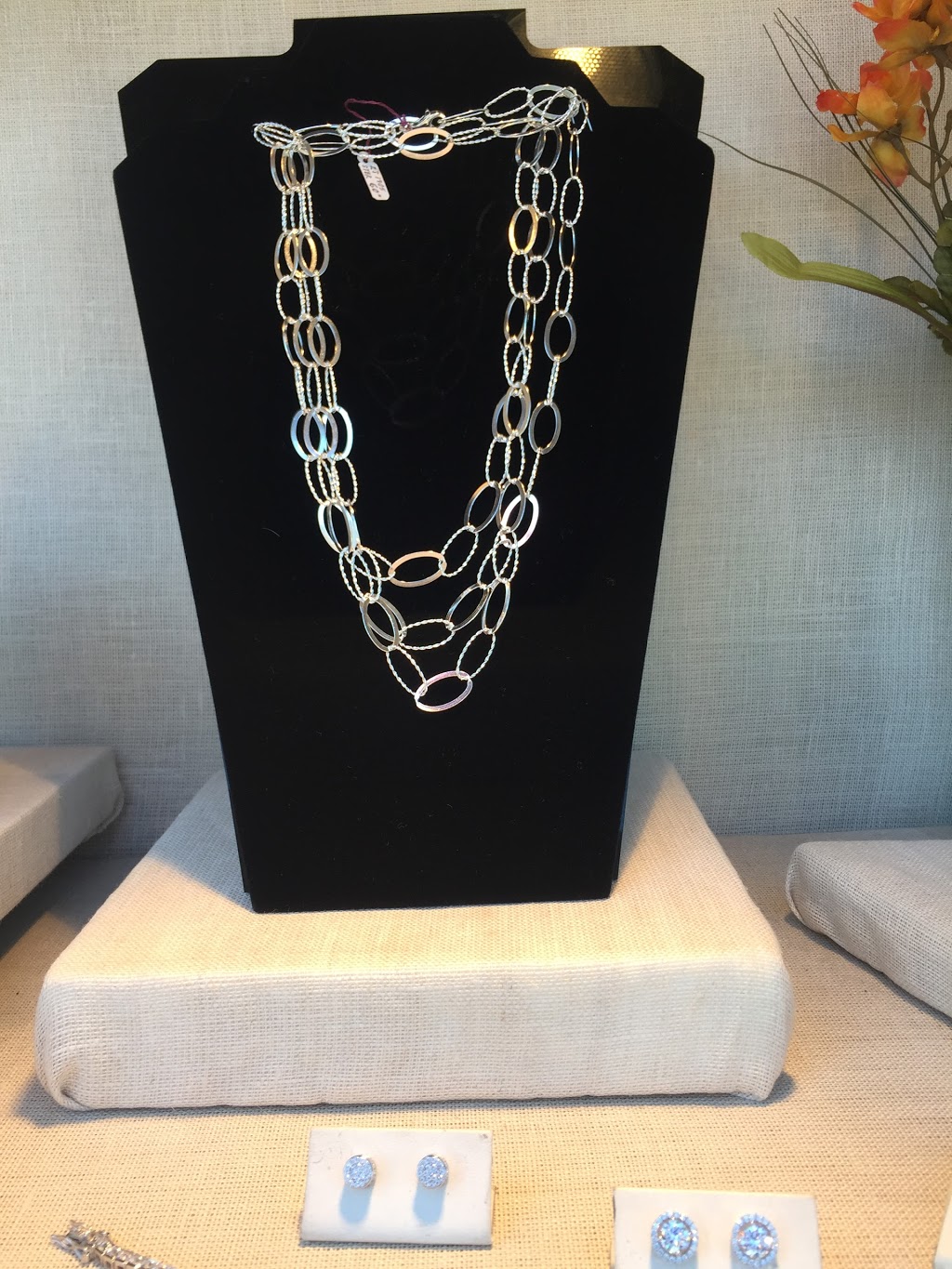 Enmark Jewellers Ltd | 4315 Dunbar St, Vancouver, BC V6S 2G2, Canada | Phone: (604) 224-3513