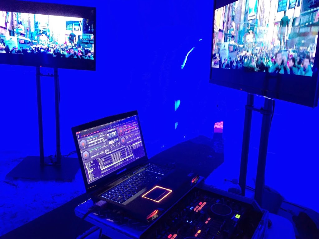 Elite Disco Mobile Montreal | 12 Rue Vincent Blouin, Kirkland, QC H9J 4B2, Canada | Phone: (514) 425-2600